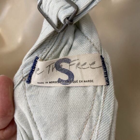 We The Free People Ziggy Denim Bib Overalls Size Small Light Wash Blue Women - Picture 9 of 12